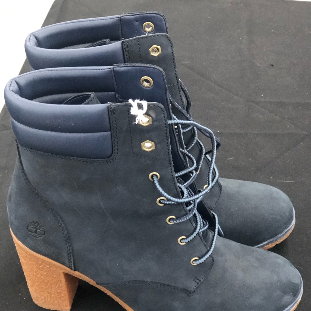 Timberland Blue Boots - Picture 2 of 3